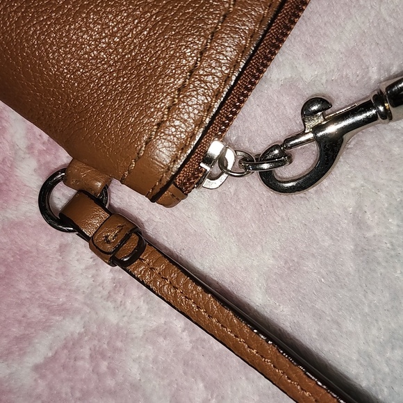 Coach Wristlet - Picture 10 of 10